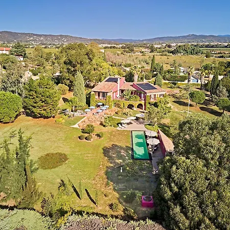 Bed & Breakfast Mercedes 300 M De La La Londe-les-Maures