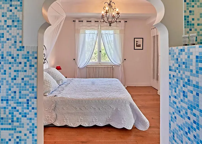 Mercedes 300 M De La Bed & Breakfast La Londe-les-Maures